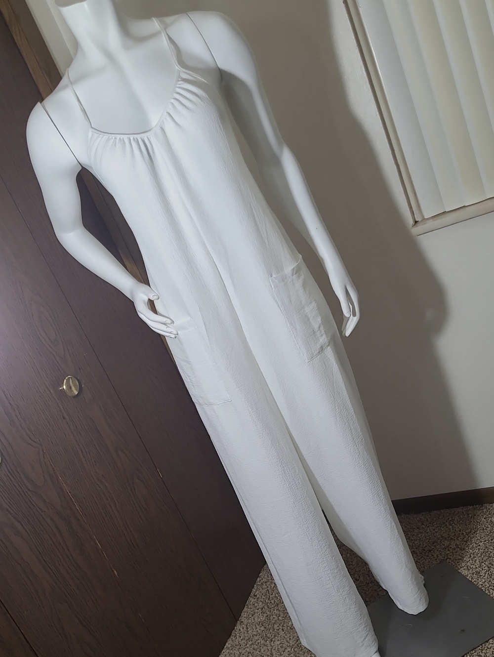 SHEIN White Sleeveless Wide-Leg Pocket Jumpsuit
